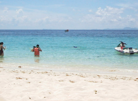 Phuket Maiton island