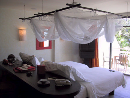 Phuket Rawai beach Eveson hotel