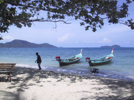 Phuket Rawai beach Eveson hotel Bon Island