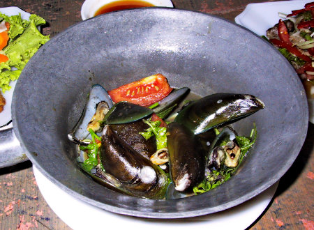 Phuket Karon beach Dino Kitchen