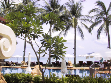 Phuket Karon beach hotel