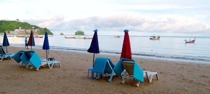 Phuket Nai Yang beach