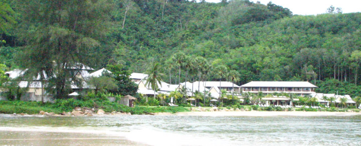 Phuket Nai Yang beach
