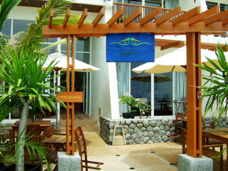 Phuket Kamala Beach aew restaurant