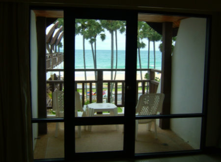 Phuket Karon Beach Woraburi resort hotel