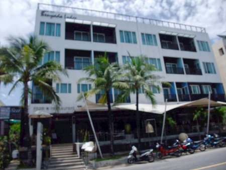 Phuket Surin beach Benyada lodge