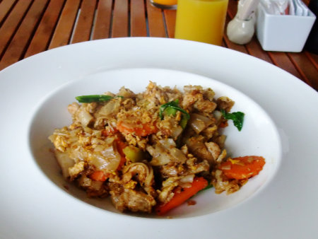 Phuket Surin beach Benyada lodge