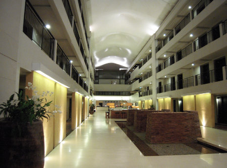 Phuket Patong beach banthai resort hotel