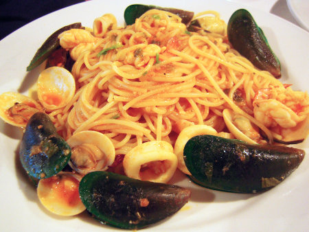 Phuket Patong beach Maccheroni italian restaurant