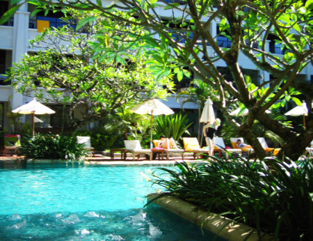 Phuket Patong beach banthai resort hotel