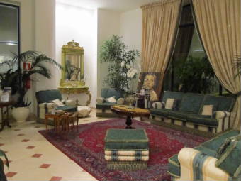 IXgD[jEpX(Ostuni Palace)