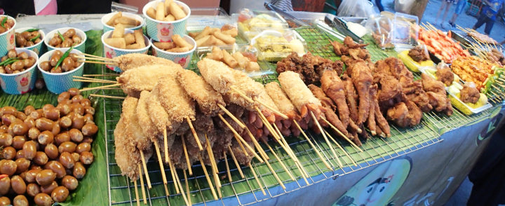 Phuket Chalong Weekend night market