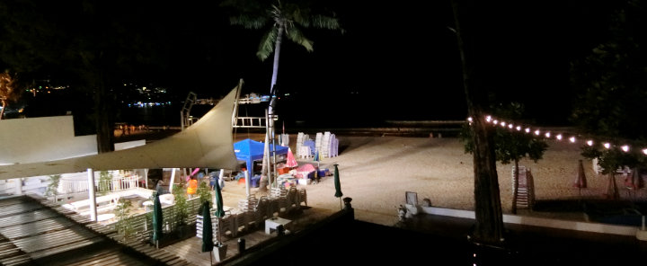 Phuket Patong safari beach hotel