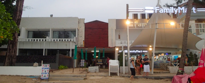 Phuket Patong safari beach hotel
