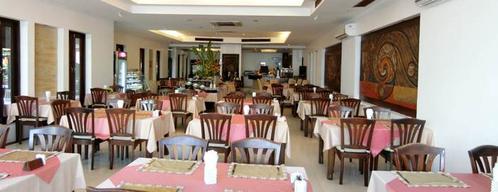 Phuket Patong safari beach hotel