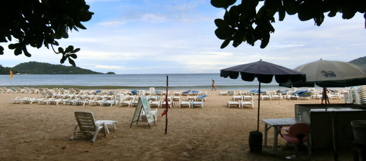 Phuket Patong safari beach hotel