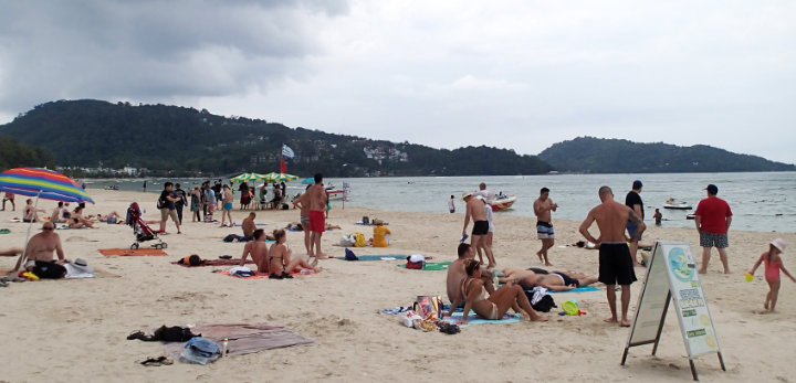Phuket Patong safari beach hotel
