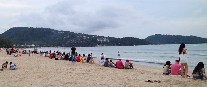 Phuket Patong safari beach hotel