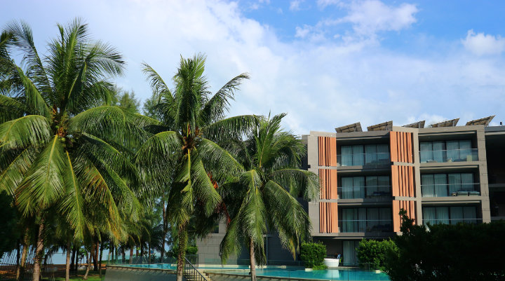 Khao Lak La Vela